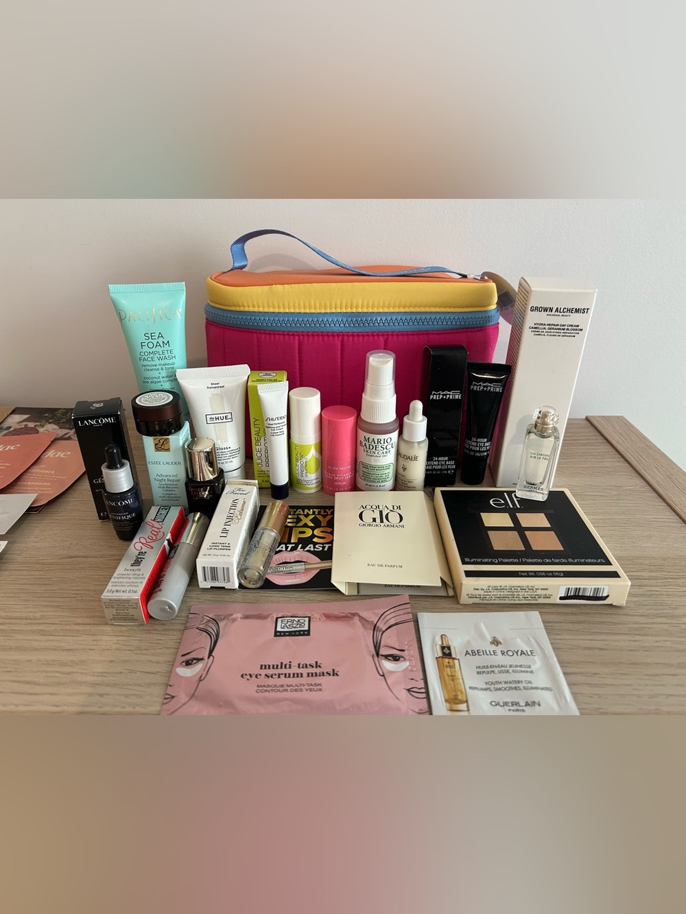 40 pieces skincare and makeup set with pouch Hermes un jardin sur le Nil